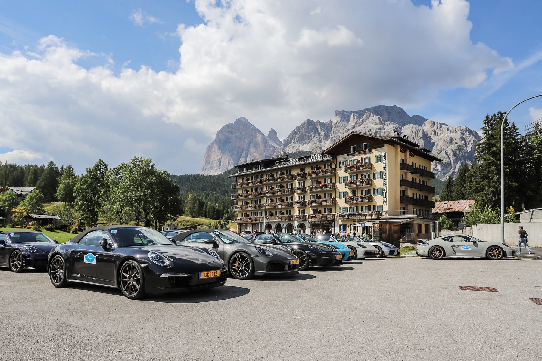 Urlaub in den Dolomiten in Südtirol Ganischgerhof Cortina Hotel Argentina Porsche