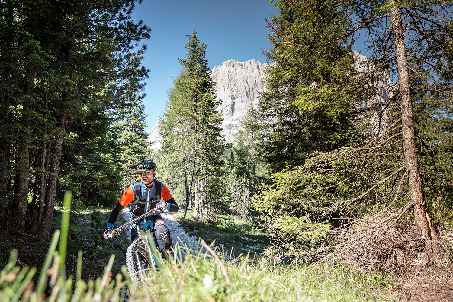 Trails und Touren im E Bike Hotel Ganischgerhof in Südtirol in den Dolomiten. Perfekter E Bike Urlaub für Dich