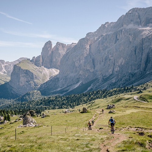 Herbsturlaub in Südtirol in den Dolomiten - E-Bike Eggental