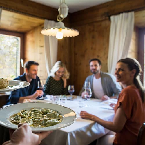 Herbsturlaub in Südtirol in den Dolomiten - Törggelen bei Bozen Foto:IDM-Alex Filz
